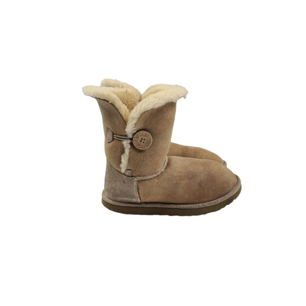 UGG Women's Tan Bailey Button 5803 Sheepskin Ankle Winter Snow Boots Size 7
